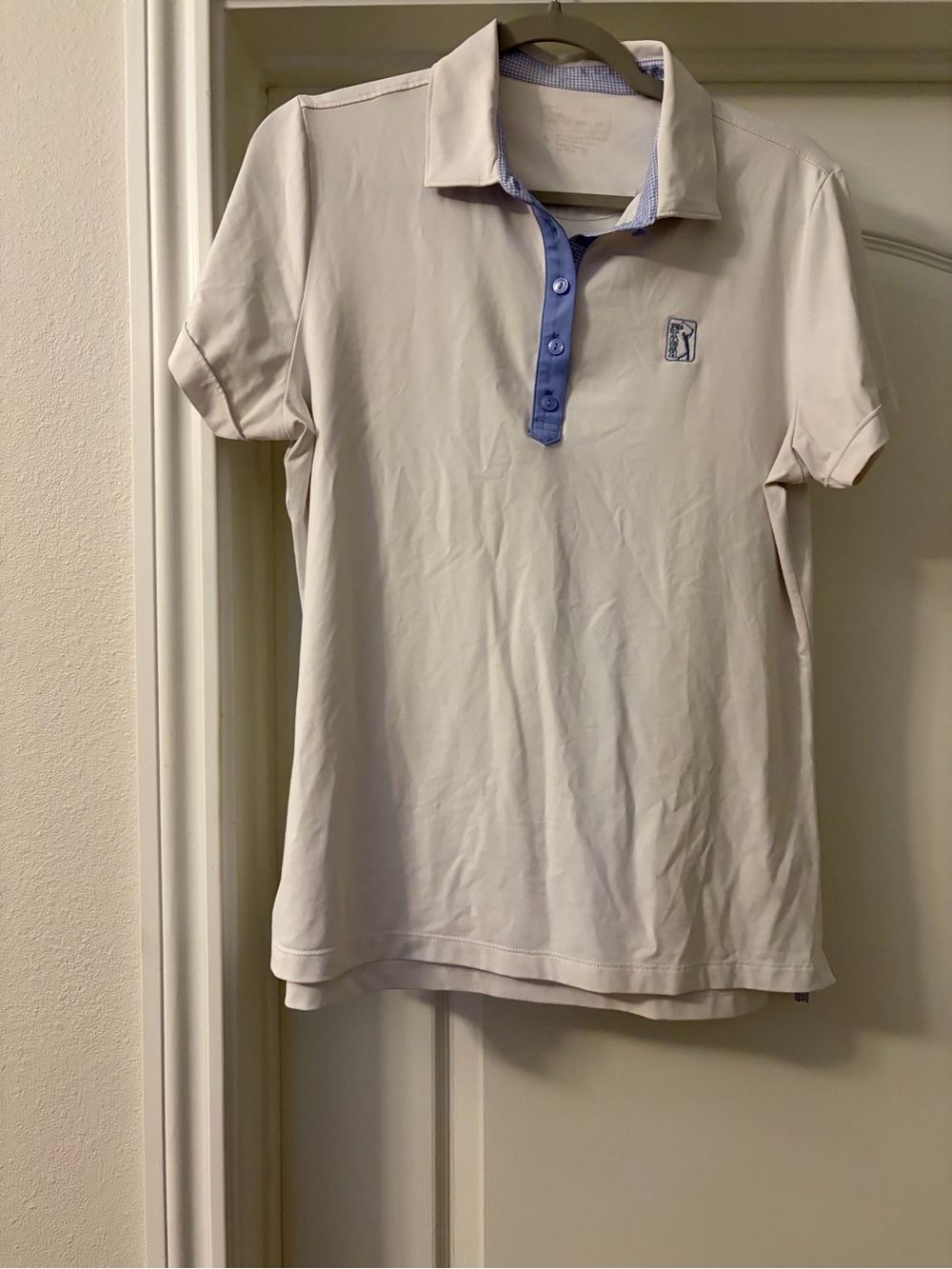 Peter Millar Women’s White Golf Polo with Blue Placket ⛳️🏌️‍♀️